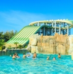 Image de Moment en famille au parc aquatique à Monteux